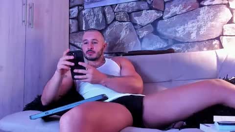 Snapshot of parker_lavine chatting on January 12, 1:11 am parker lavine online show from January 12, 1:11 am