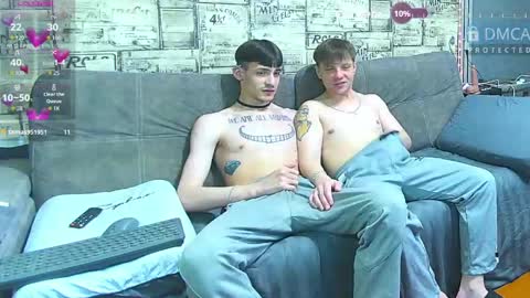 Max tall dark-haired guy with tattoos and Phil blond-haired online show from June 3, 1:18 am