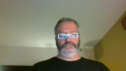 passporttraveler1 online show from October 23, 12:47 am