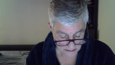 Snapshot of patrick5275 chatting on December 30, 6:53 am patrick5275 online show from December 30, 6:53 am