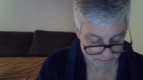 Snapshot of patrick5275 chatting on January 22, 6:31 am patrick5275 online show from January 22, 6:31 am