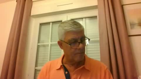 Snapshot of patrick5275 chatting on September 19, 7:46 pm patrick5275 online show from September 19, 7:46 pm