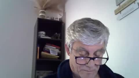 Snapshot of patrick5275 chatting on March 3, 8:50 pm patrick5275 online show from March 3, 8:50 pm
