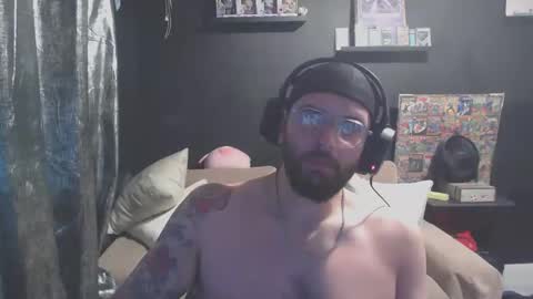 patrickmorris92 online show from March 18, 8:23 pm