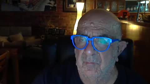 Snapshot of patvac chatting on December 16, 12:38 pm patvac online show from December 16, 12:38 pm