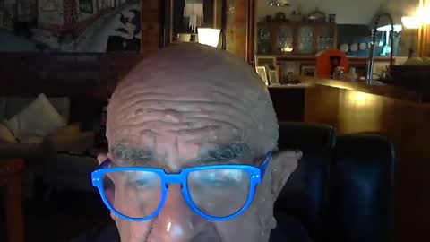 Snapshot of patvac chatting on January 28, 12:32 pm patvac online show from January 28, 12:32 pm