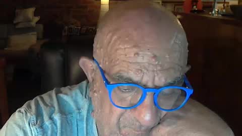 Snapshot of patvac chatting on March 11, 12:39 pm patvac online show from March 11, 12:39 pm