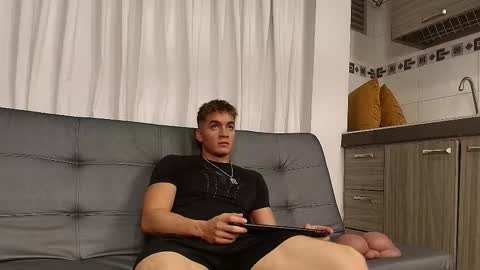 Paull George online show from October 10, 3:11 am