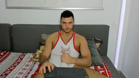 Snapshot of paulblack021 chatting on March 5, 9:50 pm paulblack021 online show from March 5, 9:50 pm