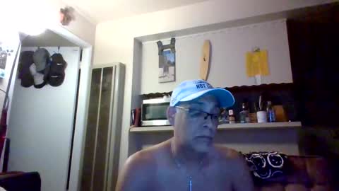 pawgkiller online show from June 4, 3:23 am