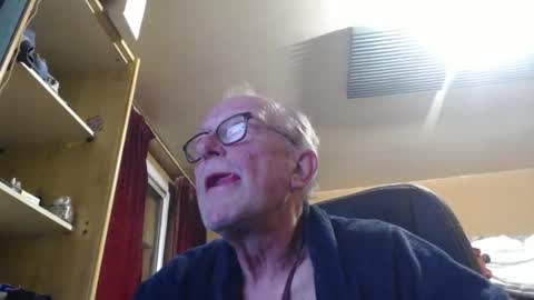 pc8474408 online show from November 25, 3:19 am