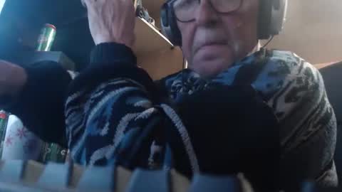 pc8474408 online show from December 14, 6:26 pm