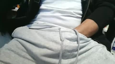 hard4u online show from December 17, 5:41 pm