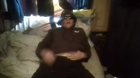 Snapshot of peanutbutter_doggystyle chatting on October 9, 4:28 am BTW online show from October 9, 4:28 am