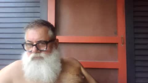 Snapshot of pecos8686 chatting on September 17, 2:40 pm pecos8686 online show from September 17, 2:40 pm