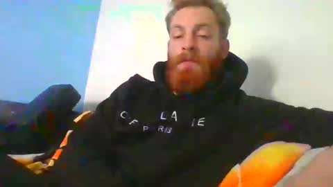 Snapshot of pedro199994 chatting on December 12, 1:53 am Ginger Dick online show from December 12, 1:53 am