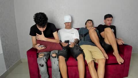 CAIN-19  ALLEN-18 RONALD-18 AUSTIN-18 MOD DANTE online show from December 14, 9:02 pm