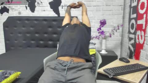 Snapshot of pepe_joness chatting on February 9, 1:14 pm Pepe jones online show from February 9, 1:14 pm