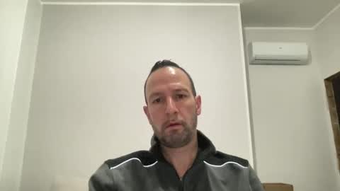 Snapshot of peppinslosqualo chatting on March 10, 5:22 am peppinslosqualo online show from March 10, 5:22 am