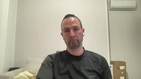 Snapshot of peppinslosqualo chatting on February 6, 6:35 pm peppinslosqualo online show from February 6, 6:35 pm