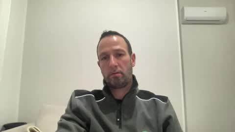 Snapshot of peppinslosqualo chatting on December 19, 5:18 am peppinslosqualo online show from December 19, 5:18 am