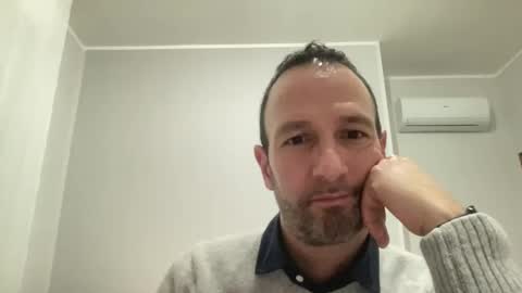 Snapshot of peppinslosqualo chatting on January 5, 2:27 am peppinslosqualo online show from January 5, 2:27 am