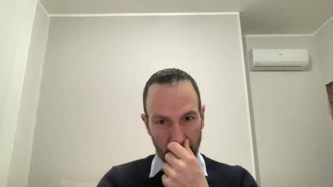 Snapshot of peppinslosqualo chatting on February 7, 11:45 pm peppinslosqualo online show from February 7, 11:45 pm