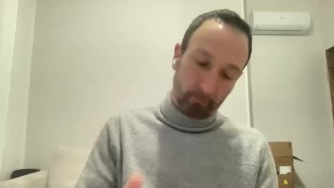 Snapshot of peppinslosqualo chatting on January 19, 9:02 pm peppinslosqualo online show from January 19, 9:02 pm