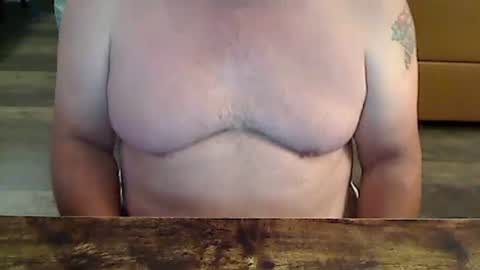 Snapshot of perfecto1957 chatting on October 5, 3:27 pm perfecto1957 online show from October 5, 3:27 pm