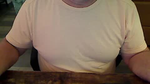 Snapshot of perfecto1957 chatting on December 4, 2:26 pm perfecto1957 online show from December 4, 2:26 pm