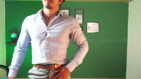 Snapshot of perseoo_88 chatting on February 14, 7:33 pm andres online show from February 14, 7:33 pm