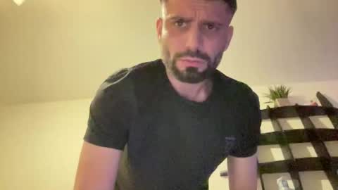 persianprince_13 online show from April 23, 4:28 am