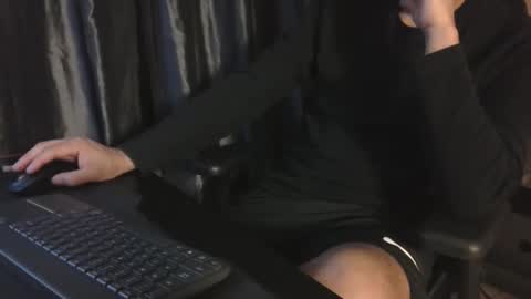 Lalo   x peruvianevil  ig peruvianevil  online show from March 20, 6:06 am