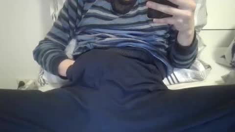 petarbeslic22 online show from November 24, 11:06 pm