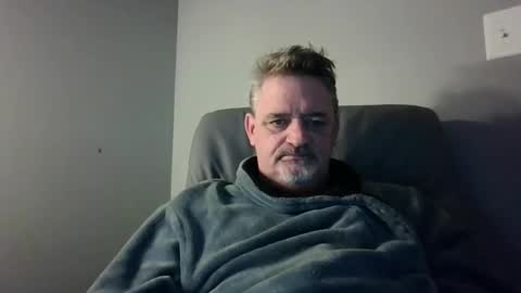 petermelotte8 online show from February 19, 2:55 am