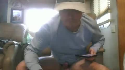 peterschwarz1981 online show from April 13, 12:44 am