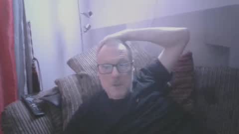 peterwilliamt online show from January 2, 11:06 pm