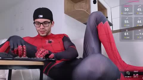 phantom_bigger1 online show from October 16, 2:47 pm