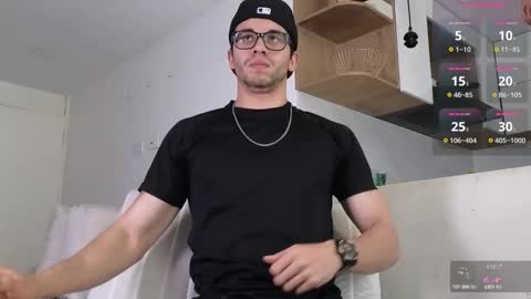 phantom_bigger1 online show from October 15, 1:41 pm