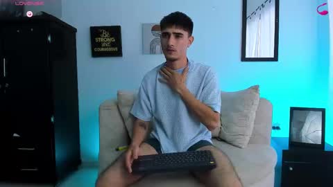Snapshot of philiprich chatting on February 27, 9:14 pm philiprich online show from February 27, 9:14 pm