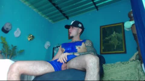 Snapshot of phlilloyhighclouds chatting on January 12, 5:54 pm phlilloyhighclouds online show from January 12, 5:54 pm