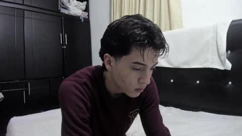 picaszomilos350 online show from January 17, 10:18 am