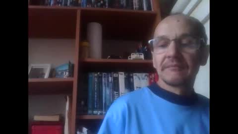 Snapshot of pichoun71 chatting on February 21, 7:44 am pichoun71 online show from February 21, 7:44 am