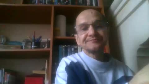 Snapshot of pichoun71 chatting on February 2, 7:41 am pichoun71 online show from February 2, 7:41 am