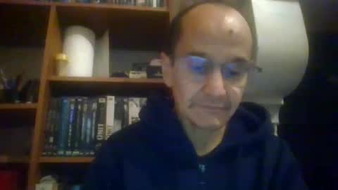 Snapshot of pichoun71 chatting on December 27, 8:18 pm pichoun71 online show from December 27, 8:18 pm