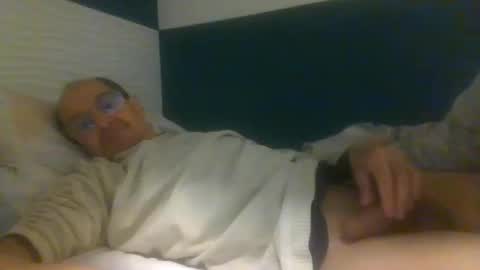 Snapshot of pichoun71 chatting on January 7, 9:03 pm pichoun71 online show from January 7, 9:03 pm