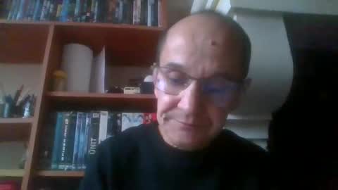Snapshot of pichoun71 chatting on December 27, 9:06 am pichoun71 online show from December 27, 9:06 am