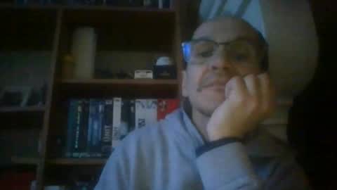 Snapshot of pichoun71 chatting on February 7, 5:07 pm pichoun71 online show from February 7, 5:07 pm
