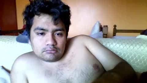Snapshot of pichulonrenzo chatting on October 9, 9:52 pm PICHULAMOJADA online show from October 9, 9:52 pm