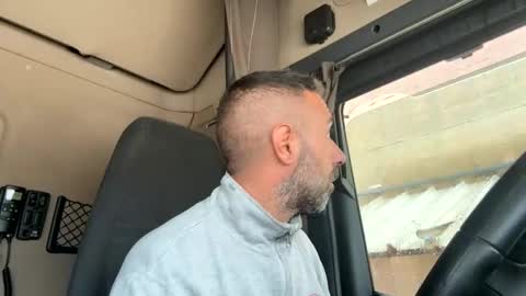 pierotu online show from October 17, 10:52 am